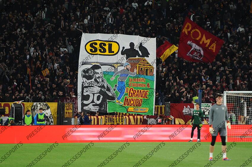 Foto IPP/Cavaliere Emiliano. Roma 13/04/2025. Calcio Campionato Serie A 2024-2025. Lazio - Roma. Nella foto: striscione. Italy Photo Press - World Copyright LAZIO ROME-AS ROME (1-1) 