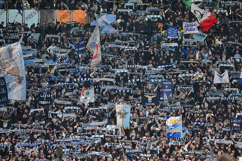 Foto IPP/Roberto Ramaccia Roma 13/4/2025 Campionato di Calcio Serie A 2024/2025 Lazio vs Roma Nella foto Tifosi della Lazio Italy Photo Press - World Copyright LAZIO ROME-AS ROME (1-1) 