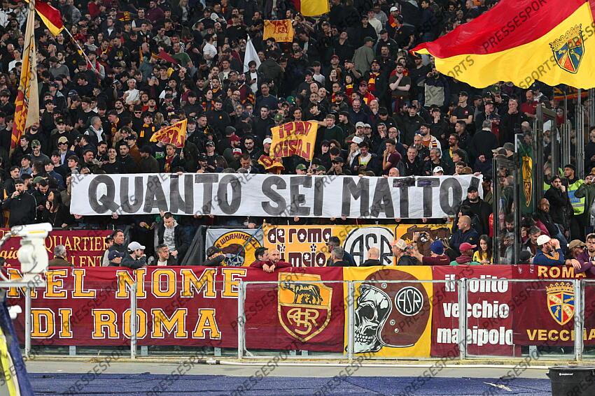 Foto IPP/Roberto Ramaccia Roma 13/4/2025 Campionato di Calcio Serie A 2024/2025 Lazio vs Roma Nella foto Tifosi del Roma Italy Photo Press - World Copyright LAZIO ROME-AS ROME (1-1) 