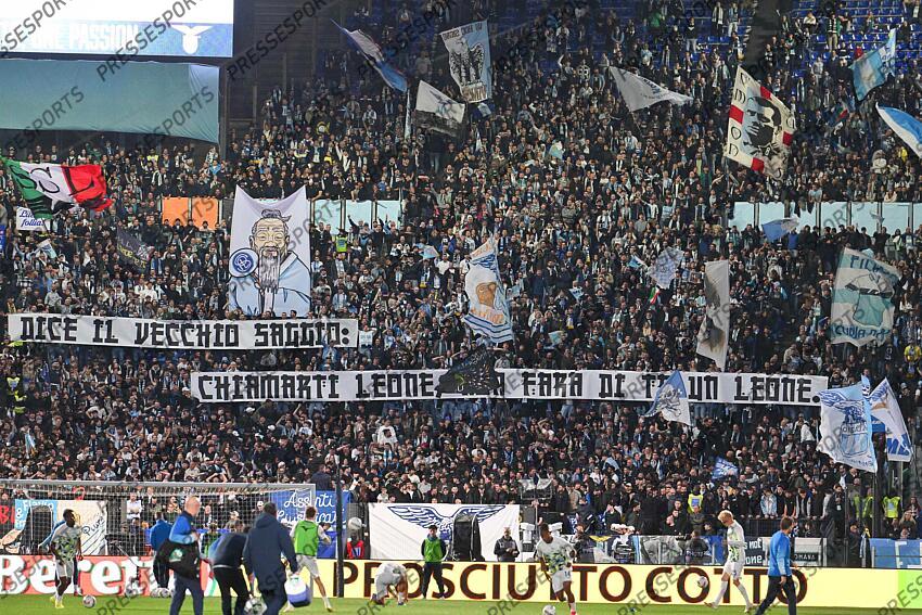 Foto IPP/Roberto Ramaccia Roma 13/4/2025 Campionato di Calcio Serie A 2024/2025 Lazio vs Roma Nella foto Tifosi della Lazio Italy Photo Press - World Copyright LAZIO ROME-AS ROME (1-1) 