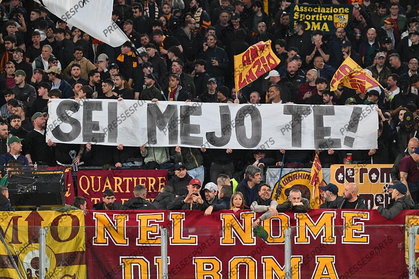Foto IPP/Roberto Ramaccia Roma 13/4/2025 Campionato di Calcio Serie A 2024/2025 Lazio vs Roma Nella foto Tifosi del Roma Italy Photo Press - World Copyright LAZIO ROME-AS ROME (1-1) 