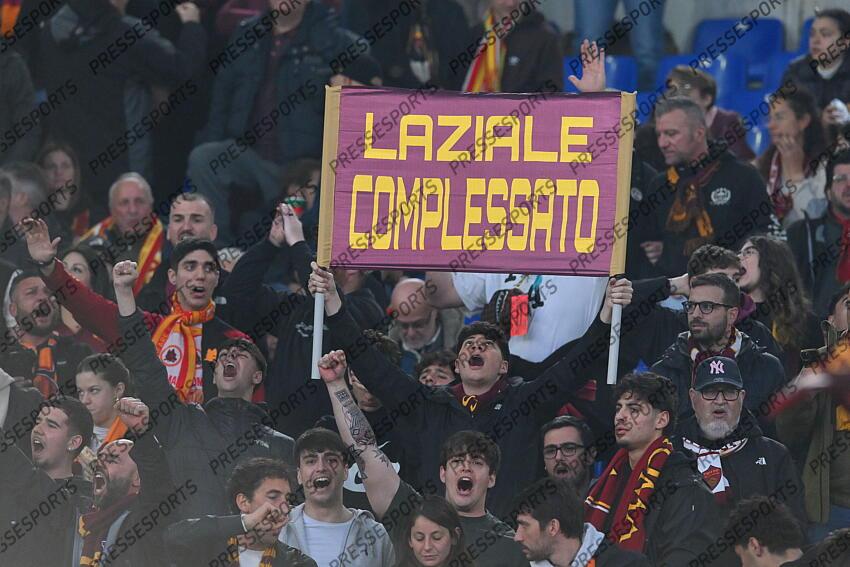 Foto IPP/Roberto Ramaccia Roma 13/4/2025 Campionato di Calcio Serie A 2024/2025 Lazio vs Roma Nella foto Tifosi del Roma Italy Photo Press - World Copyright LAZIO ROME-AS ROME (1-1) 
