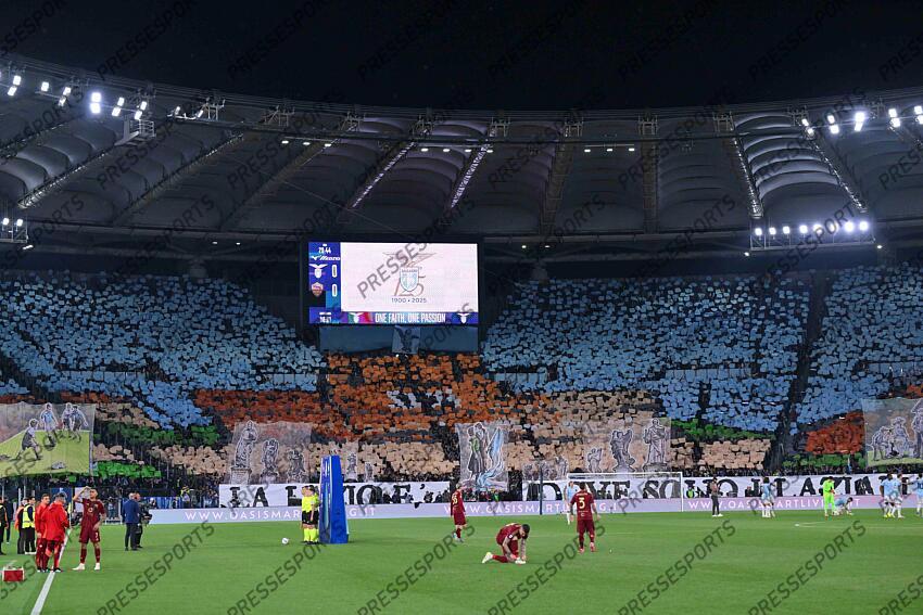 Foto IPP/Luciano Adriani Roma 13/04/2025 Campionato di calcio Serie A Tim 2024-2025 Lazio vs Roma Nella foto: coreografia curva nord lazio Italy Photo Press - World Copyright LAZIO ROME-AS ROME (1-1) 