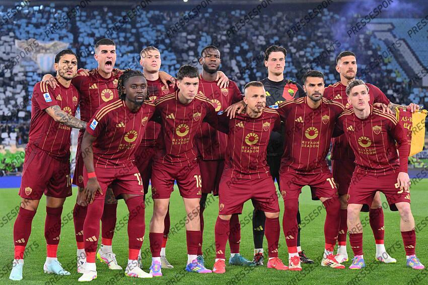 Foto IPP/Luciano Adriani Roma 13/04/2025 Campionato di calcio Serie A Tim 2024-2025 Lazio vs Roma Nella foto: roma Italy Photo Press - World Copyright LAZIO ROME-AS ROME (1-1) 