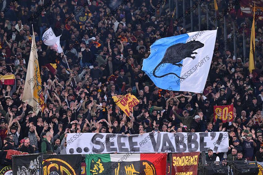 Foto IPP/Luciano Adriani Roma 13/04/2025 Campionato di calcio Serie A Tim 2024-2025 Lazio vs Roma Nella foto: tifosi roma Italy Photo Press - World Copyright LAZIO ROME-AS ROME (1-1) 