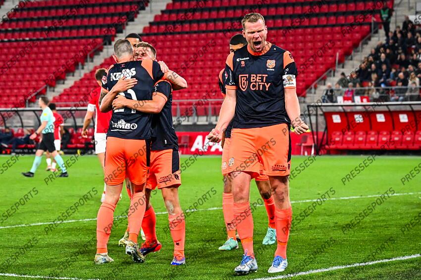 ALKMAAR - Henk Veerman of FC Volendam celebrates the 0-1 during the Dutch First Division match between Jong AZ and FC Volendam at AFAS Stadium on April 14, 2025 in Alkmaar, Netherlands. ANP GERRIT VAN KEULEN JONG AZ-VOLENDAM (0-1) 