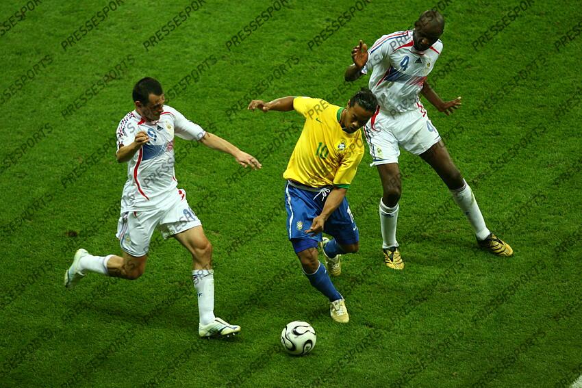 sagnol (willy) ronaldinho vieira (patrick) BRESIL-FRANCE (0-1) 1/4 de finale FF (04/07/2006) L'(15/08/2012) 