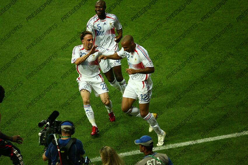 ribery (franck) henry (thierry) gallas (william) BRESIL-FRANCE (0-1) 1/4 de finale FF (04/07/2006) 