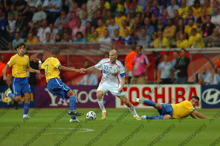 gilberto silva) zidane (zinedine) lucio BRESIL-FRANCE (0-1) 1/4 de finale FF (22/12/2020) HORS SERIE ZIDANE INSTANTS DECISIFS - Juin 2022 