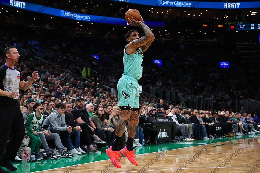 Apr 13, 2025; Boston, Massachusetts, USA; Charlotte Hornets guard DaQuan Jeffries (3) shoots during the second half against the Boston Celtics at TD Garden. Mandatory Credit: Paul Rutherford-Imagn Images NBA: Charlotte Hornets at Boston Celtics 