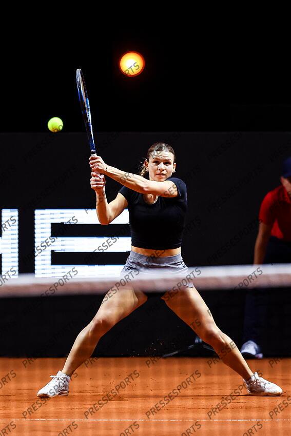 15.04.2025, Porsche Arena, Stuttgart, GER, WTA Tour, Stuttgart Porsche Grand Prix, im Bild Im Bild Jana Fett CRO, Donna Vekic CRO vs Jana Fett CRO // during the Stuttgart Porsche Grand Prix Tournamen of the WTA Tour at the Porsche Arena in Stuttgart, Germany on 2025/04/15. EXPA Pictures © 2025, PhotoCredit: EXPA/ Eibner-Pressefoto/ Roger Buerke ATTENTION - OUT of GER PORSCHE TENNIS GRAND PRIX 