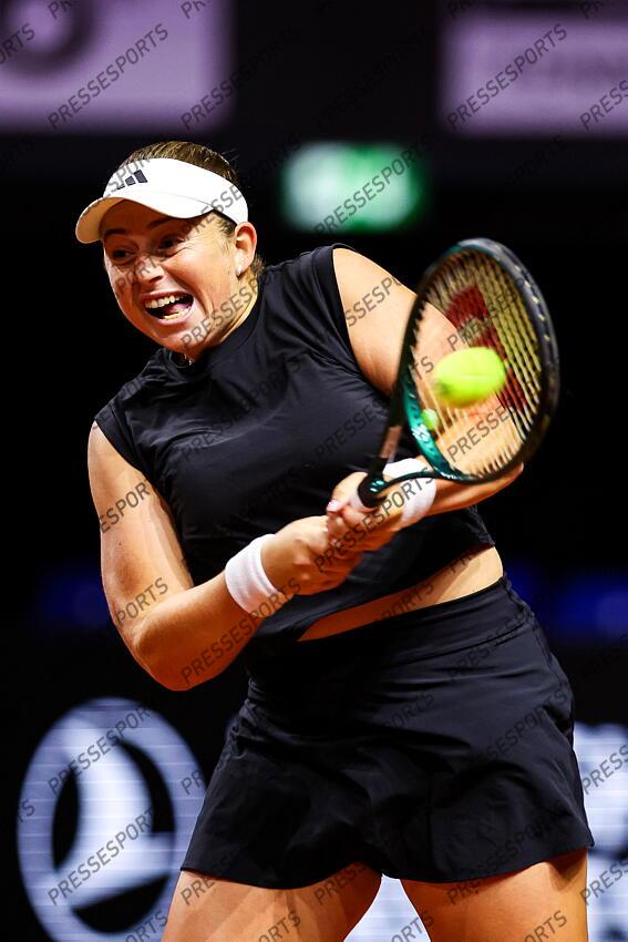 15.04.2025, Porsche Arena, Stuttgart, GER, WTA Tour, Stuttgart Porsche Grand Prix, im Bild im Bild Jelena OSTAPENKO LAT, Jelena OSTAPENKO LAT vs Dayana YASTREMSKA UKR // during the Stuttgart Porsche Grand Prix Tournamen of the WTA Tour at the Porsche Arena in Stuttgart, Germany on 2025/04/15. EXPA Pictures © 2025, PhotoCredit: EXPA/ Eibner-Pressefoto/ Roger Buerke ATTENTION - OUT of GER PORSCHE TENNIS GRAND PRIX 