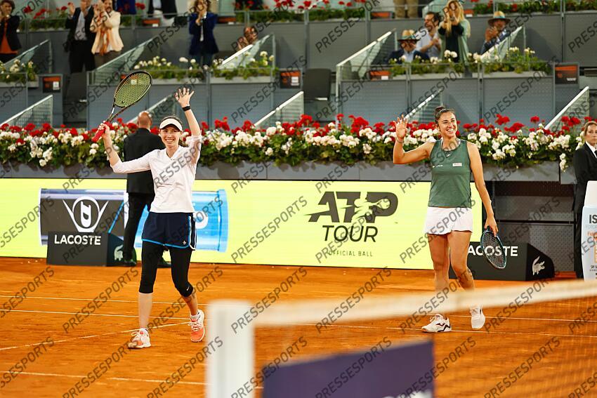 (L-R) Cristina Bucsa, Sara Sorribes Tormo (ESP), MAY 5, 2024 - Tennis : Bucsa and Sorribes Tormo celebrate after winning Doubles final match against Barbora Krejcikova and Laura Siegemund on the WTA 1000 tournaments Mutua Madrid Open tennis tournament at the Caja Magica in Madrid, Spain. (Photo by Mutsu Kawamori/AFLO) MUTUA MADRID OPEN 