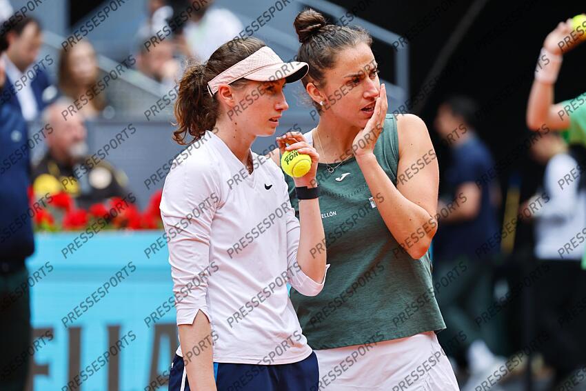 (L-R) Cristina Bucsa, Sara Sorribes Tormo (ESP), MAY 5, 2024 - Tennis : Bucsa and Sorribes Tormo during Doubles final match against Barbora Krejcikova and Laura Siegemund on the WTA 1000 tournaments Mutua Madrid Open tennis tournament at the Caja Magica in Madrid, Spain. (Photo by Mutsu Kawamori/AFLO) MUTUA MADRID OPEN 