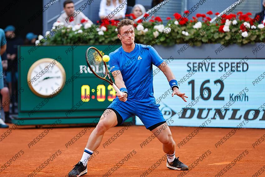 Jiri Lehecka (CZE), MAY 3, 2024 - Tennis : Jiri Lehecka during singles Semi finals match against Felix Auger-Aliassime on the ATP tour Masters 1000 "Mutua Madrid Open tennis tournament" at the Caja Magica in Madrid, Spain. (Photo by Mutsu Kawamori/AFLO) MUTUA MADRID OPEN 