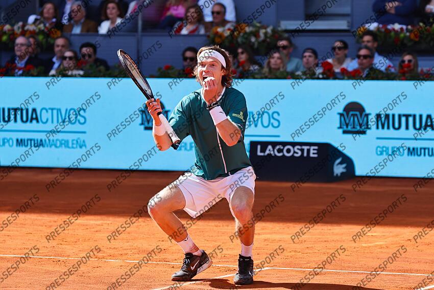 Andrey Rublev (RUS), MAY 3, 2024 - Tennis : Andrey Rublev regret after point loss during singles Semi finals match against Taylor Fritz on the ATP tour Masters 1000 "Mutua Madrid Open tennis tournament" at the Caja Magica in Madrid, Spain. (Photo by Mutsu Kawamori/AFLO) MUTUA MADRID OPEN 