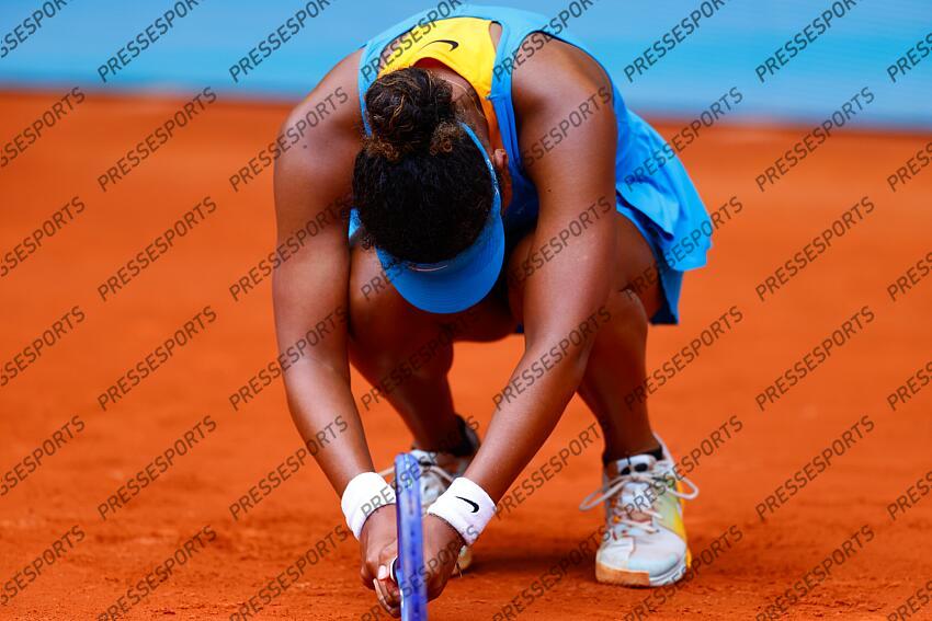 Naomi Osaka of Japan reacts against Lucia Bronzetti of Italy during the Mutua Madrid Open 2025, ATP Masters 1000 and WTA 1000, tennis tournament celebrated at Caja Magica on April 22, 2025 in Madrid, Spain. OPEN DE MADRID 