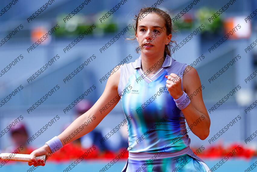 Lucia Bronzetti of Italy celebrates a point against Naomi Osaka of Japan during the Mutua Madrid Open 2025, ATP Masters 1000 and WTA 1000, tennis tournament celebrated at Caja Magica on April 22, 2025 in Madrid, Spain. OPEN DE MADRID 