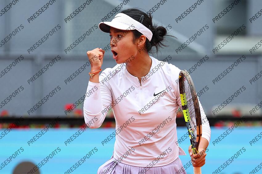 Alexandra Eala of Philippines celebrates a point against Viktoriya Tomova of Bulgaria during the Mutua Madrid Open 2025, ATP Masters 1000 and WTA 1000, tennis tournament celebrated at Caja Magica on April 22, 2025 in Madrid, Spain. OPEN DE MADRID 
