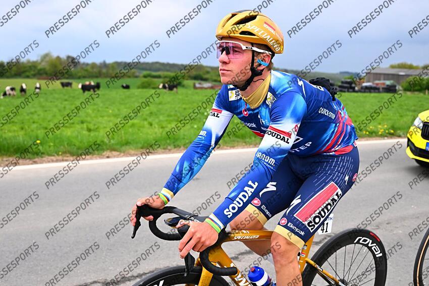 HUY, BELGIUM - APRIL 23 : Evenepoel Remco (BEL) of Soudal - Quick Step in action during the Men Elite UCI 1.Pro 89th A.S.O. La Fleche Wallonne cycling race with start in Ciney and finish in Huy (205,2 km) on April 23, 2025 in Huy, Belgium, 23/04/2025 ( Motordriver Guy De Vuyst & Photo by Tomas Sisk / Photo News LA FLECHE WALLONNE 