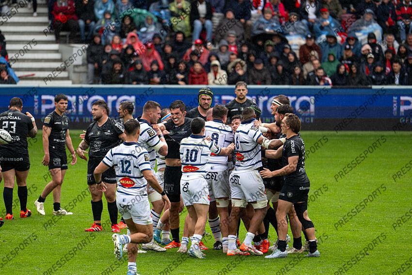 bagarre TOULOUSE-CASTRES (52-6) 