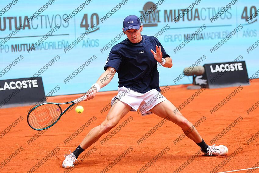 Alex de Minaur of Australia in action against Denis Shapovalov of Canada during the Mutua Madrid Open 2025, ATP Masters 1000 and WTA 1000 tennis tournament, celebrated at Caja Magica on April 29, 2025 in Madrid, Spain. Mutua Madrid Open 2025 - Day 9 