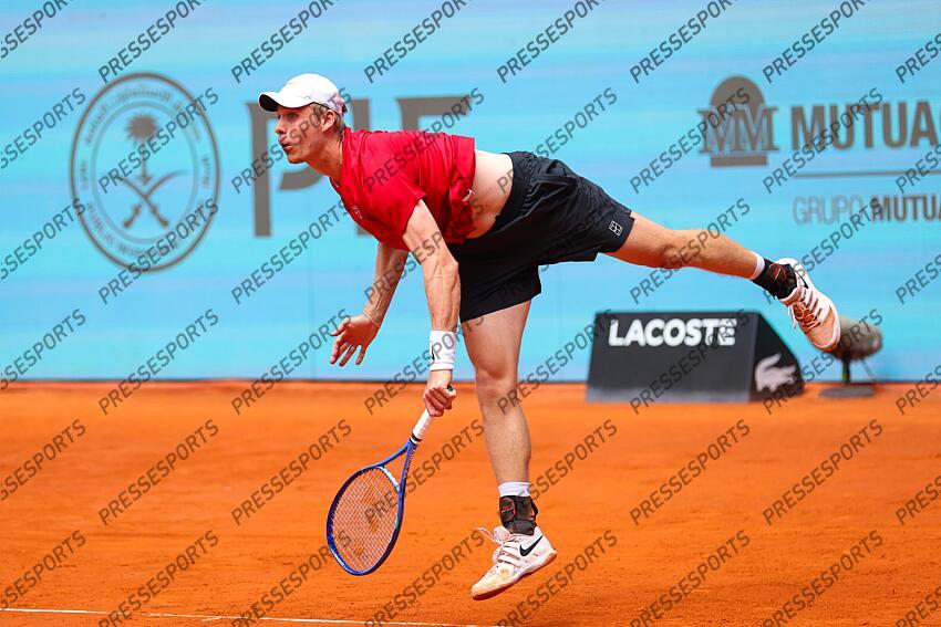 Denis Shapovalov of Canada in action against Alex de Minaur of Australia during the Mutua Madrid Open 2025, ATP Masters 1000 and WTA 1000 tennis tournament, celebrated at Caja Magica on April 29, 2025 in Madrid, Spain. Mutua Madrid Open 2025 - Day 9 