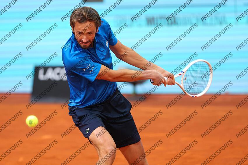 Daniil Medvedev of Rusia in action against Brandon Nakashima of USA during the Mutua Madrid Open 2025, ATP Masters 1000 and WTA 1000 tennis tournament, celebrated at Caja Magica on April 29, 2025 in Madrid, Spain. Mutua Madrid Open 2025 - Day 9 