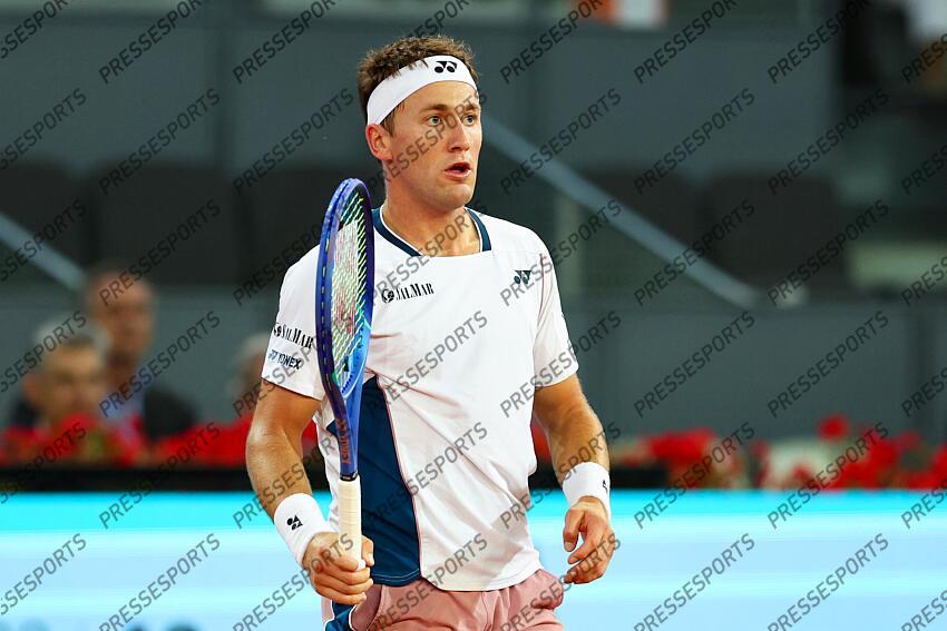 Casper Ruud of Norway gestures against Taylor Fritz of USA during the Mutua Madrid Open 2025, ATP Masters 1000 and WTA 1000 tennis tournament, celebrated at Caja Magica on April 29, 2025 in Madrid, Spain. Mutua Madrid Open 2025 - Day 9 