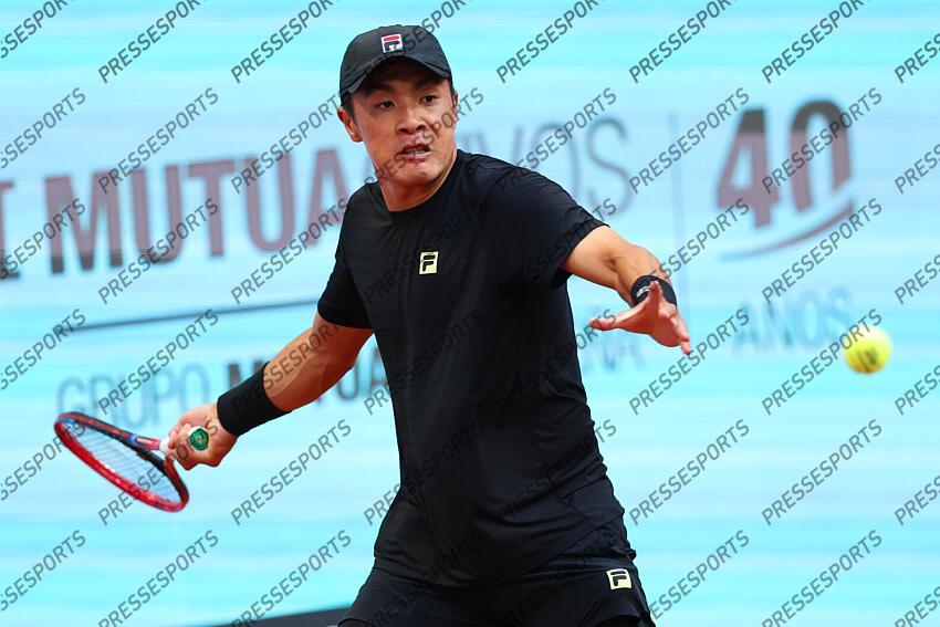 Brandon Nakashima of USA in action against Daniil Medvedev of Rusia during the Mutua Madrid Open 2025, ATP Masters 1000 and WTA 1000 tennis tournament, celebrated at Caja Magica on April 29, 2025 in Madrid, Spain. Mutua Madrid Open 2025 - Day 9 