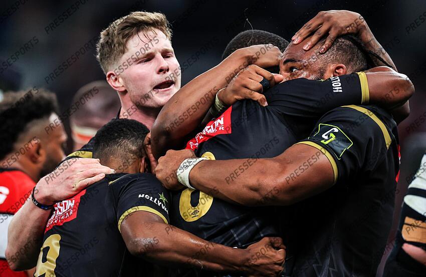 European Rugby Challenge Cup Final, Tottenham Hotspur Stadium, London, England 24/5/2024 Gloucester Rugby vs Hollywoodbets Sharks Sharks’ Phepsi Buthelezi celebrates after scoring Mandatory Credit ©INPHO/Billy Stickland GLOUCESTER-SHARKS (22-36) 