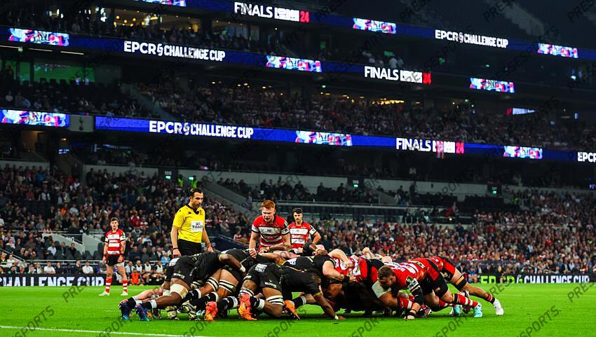 European Rugby Challenge Cup Final, Tottenham Hotspur Stadium, London, England 24/5/2024 Gloucester Rugby vs Hollywoodbets Sharks A view of a scrum Mandatory Credit ©INPHO/James Crombie GLOUCESTER-SHARKS (22-36) 