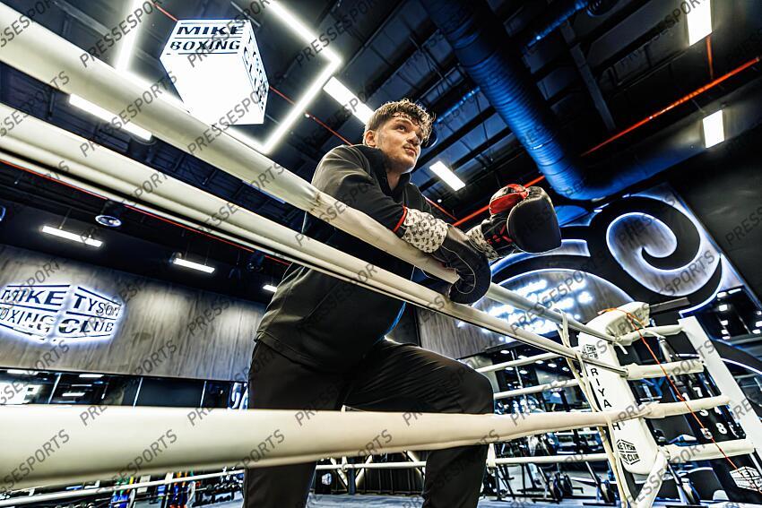 BOXE 2025 REVANCHE SURACE / MUNGUIA RIYAD 2025