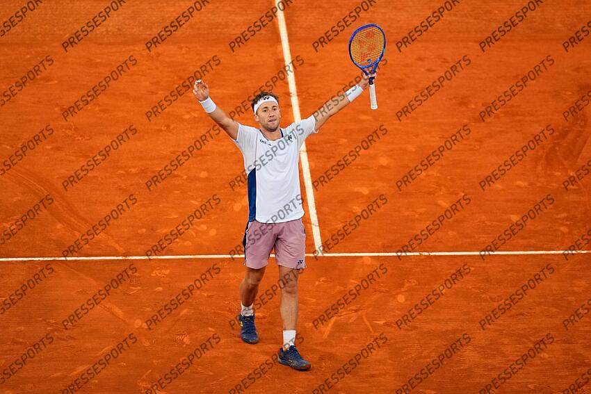 Casper Ruud of Norway celebrates the victory against Jack Draper of Great Britain during the Man Singles Final of Mutua Madrid Open 2025 - WTA 1000 celebrated at Caja Magica on May 03, 2025 in Madrid, Spain. FINALE DRAPER/RUUD 