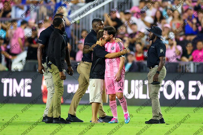 May 3, 2025; Fort Lauderdale, Florida, USA; at Chase Stadium. Mandatory Credit: Nathan Ray Seebeck-Imagn Images MLS: New York Red Bulls at Inter Miami CF 