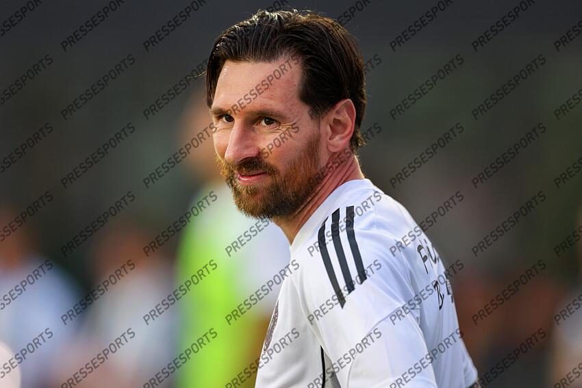 May 3, 2025; Fort Lauderdale, Florida, USA; Inter Miami CF forward Lionel Messi (10) warms up before a match against the New York Red Bulls at Chase Stadium. Mandatory Credit: Nathan Ray Seebeck-Imagn Images MLS: New York Red Bulls at Inter Miami CF 