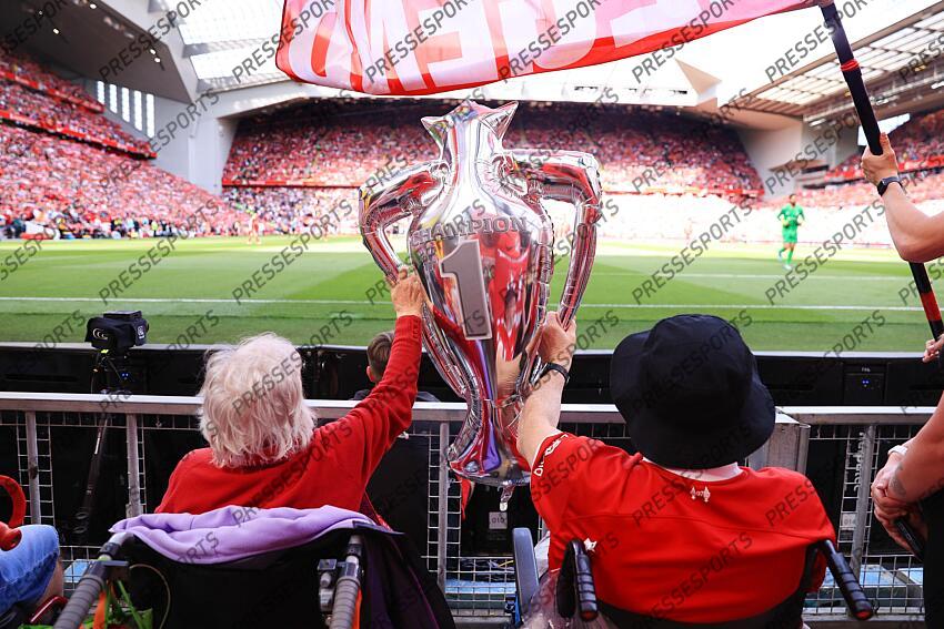 11th May 2025 - Premier League - Liverpool v Arsenal - Liverpool fans hold an inflatable trophy - Photo: Simon Stacpoole / Offside. LIVERPOOL FC-ARSENAL (2-2) 
