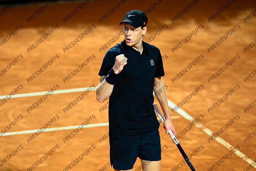 Foto IPP/Cavaliere Emiliano. Roma 13/05/2025. Tennis Internazionali d'Italia 2025. Nella foto: esulta Jannik Sinner. Italy Photo Press - World Copyright TOURNOI DE ROME 