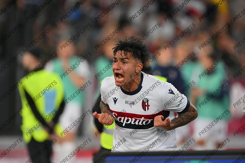 Foto IPP/Roberto Ramaccia Roma 14/5/2025 Coppa Italia Frecciarossa Finale 2024/2025 Milan vs Bologna Nella foto Santiago Castro of Bologna FC esulta al gol Italy Photo Press - World Copyright FINALE AC MILAN-BOLOGNE (0-1) 