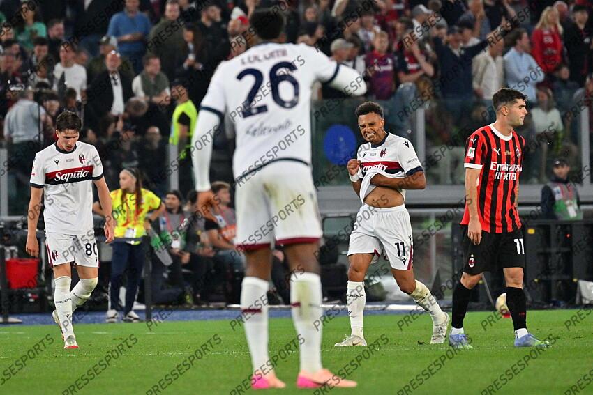Foto IPP/Felice De Martino Roma 14/05/2025 Calcio Coppa Italia 2024/2025 - Finale Milan - Bologna Nella foto: Esultanza dopo il gol di Dan Ndoye Italy Photo Press World Copyright FINALE AC MILAN-BOLOGNE (0-1) 