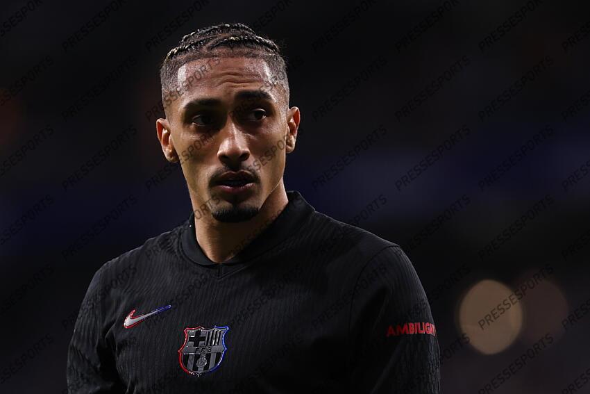 Raphinha Dias Belloli of FC Barcelona looks on during the Spanish league, La Liga EA Sports, football match played between RCD Espanyol and FC Barcelona at RCDE Stadium on May 15, 2025 in Cornella, Barcelona, Spain. ESPANYOL BARCELONE-FC BARCELONE (0-2) 