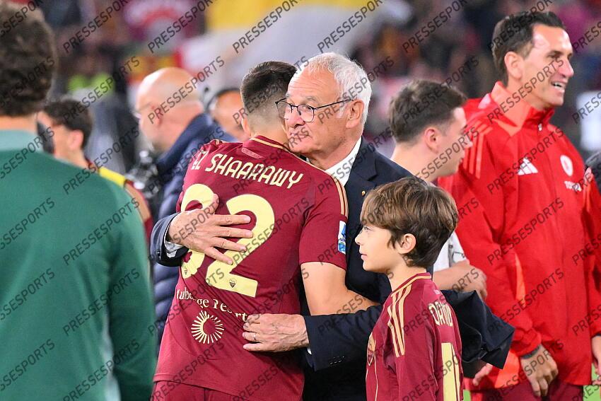 Foto IPP/Luciano Adriani Roma 18/05/2025 Campionato di Calcio Serie A 2024/2025 Roma vs Milan Nella foto: Stephan El Shaarawy abbraccia l' allenatore Claudio Ranieri Italy Photo Press - World Copyright AS ROME-AC MILAN (3-1) 