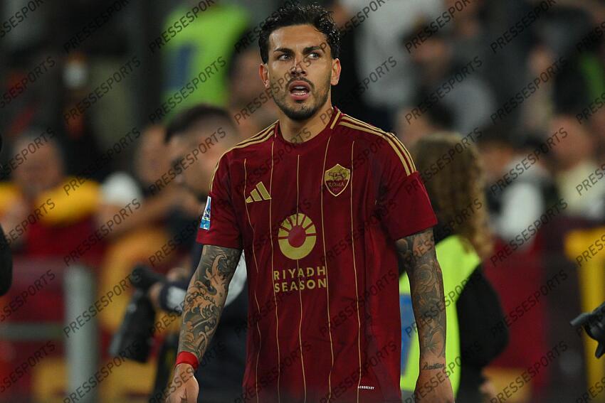 Foto IPP/Roberto Ramaccia Roma 18/5/2025 Campionato di Calcio Serie A 2024/2025 Roma vs Milan Nella foto Leandro Paredes esulta dopo aver segnato il gol del 2-1 Italy Photo Press - World Copyright AS ROME-AC MILAN (3-1) 