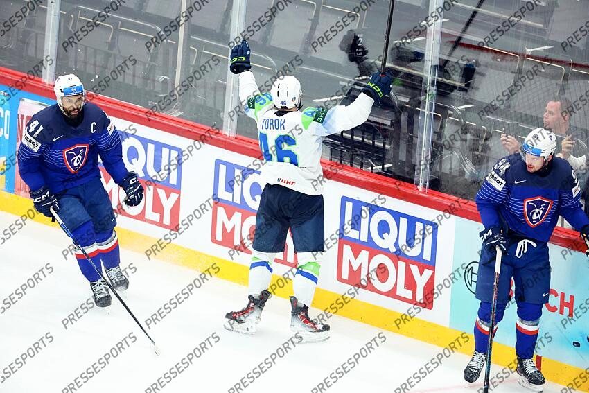 Deception France defaite relegation Pierre-Edouard Bellemare #41 Tim Bozon #94 Joie Matic Torok #46 FRANCE-SLOVENIE (1-3) 