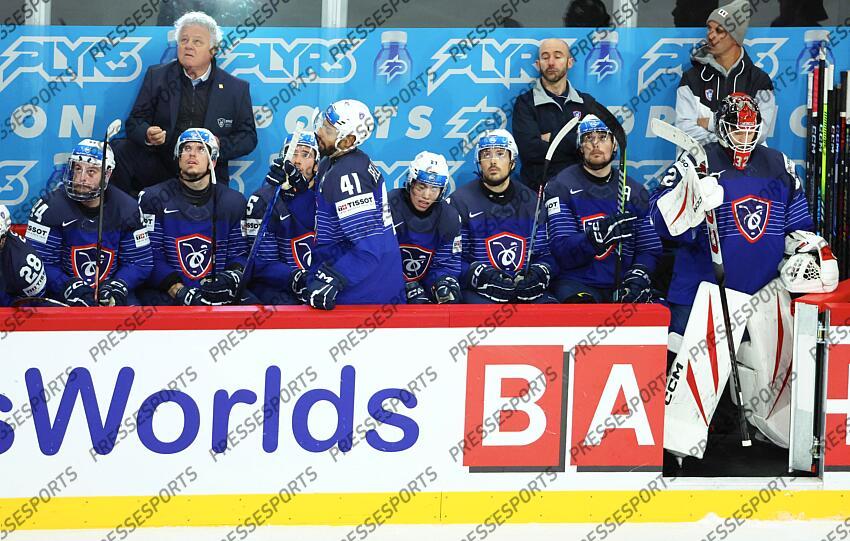 Deception France defaite relegation Pierre-Edouard Bellemare #41 FRANCE-SLOVENIE (1-3) 