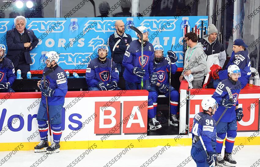 Deception France defaite relegation FRANCE-SLOVENIE (1-3) 