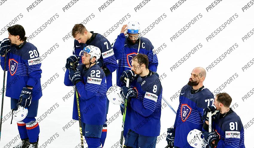 Deception France defaite relegation Pierre-Edouard Bellemare #41 Sacha treille #77 FRANCE-SLOVENIE (1-3) 