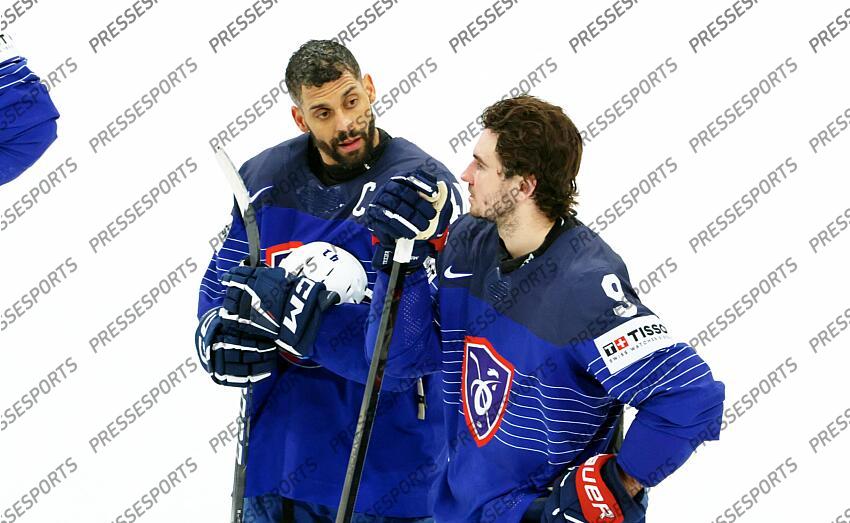 Deception France defaite relegation Pierre-Edouard Bellemare #41 Alexandre Texier #9 FRANCE-SLOVENIE (1-3) 