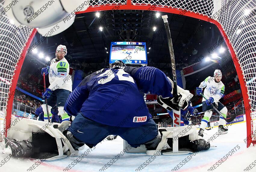 Quentin Papillon #32 Rok Macuh #37 FRANCE-SLOVENIE (1-3) 