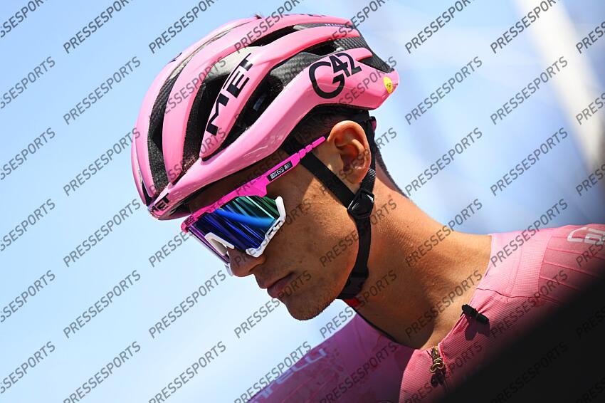 Giro d’Italia 2025 - 108th Edition - 11th stage Viareggio - Castelnovo ne' Monti 186 km - 21/05/2025 - Isaac Del Toro (MEX - UAE Team Emirates - XRG) - photo Ivan Benedetto/SprintCyclingAgency©2025 VIAREGGIO/CASTELNOVO NE' MONTI 
